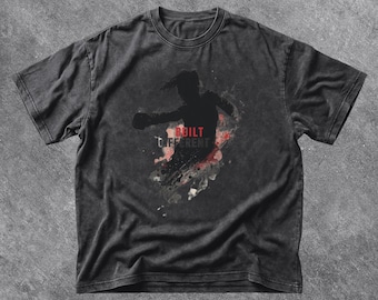 Camiseta de boxeo para mujer "Built Different", camiseta gráfica de luchadora fuerte, camiseta de boxeo motivacional Comfort Colors, camiseta de atleta empoderada.