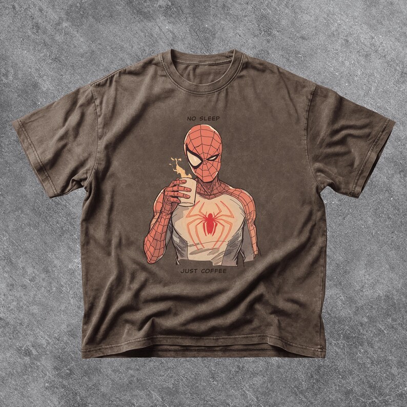 Camiseta de Spider-Man con estampado de café, camiseta "Sin dormir, solo café", regalo para fans de Marvel, camiseta de Peter Parker para amantes de la cafeína, estampado marfil estilo cómic vintage. Espresso