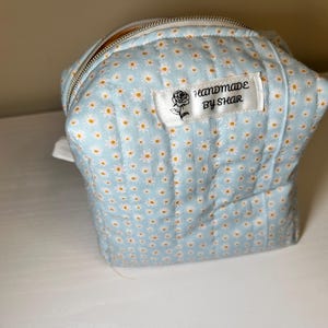 Handmade Quilted Boxy Zipper Pouch 7x7, Cosmetic Bag, Travel Toiletry bag, Fabric Organizer Bag