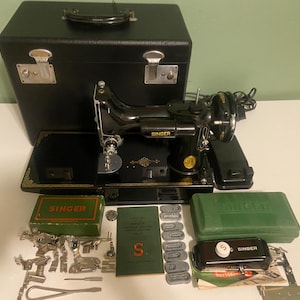 Singer Featherweight 221 Sewing Machine March 1950 Serviced Working