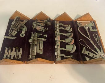 Singer Puzzle Box with Complete Attachment&#39;s Set #11 for Singer 27, 127, 28, 128. Low Shank