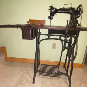 Very Rare Wheeler & Wilson No.11 Industrial Sewing Machine on Treadle 1890's Serviced, Tested