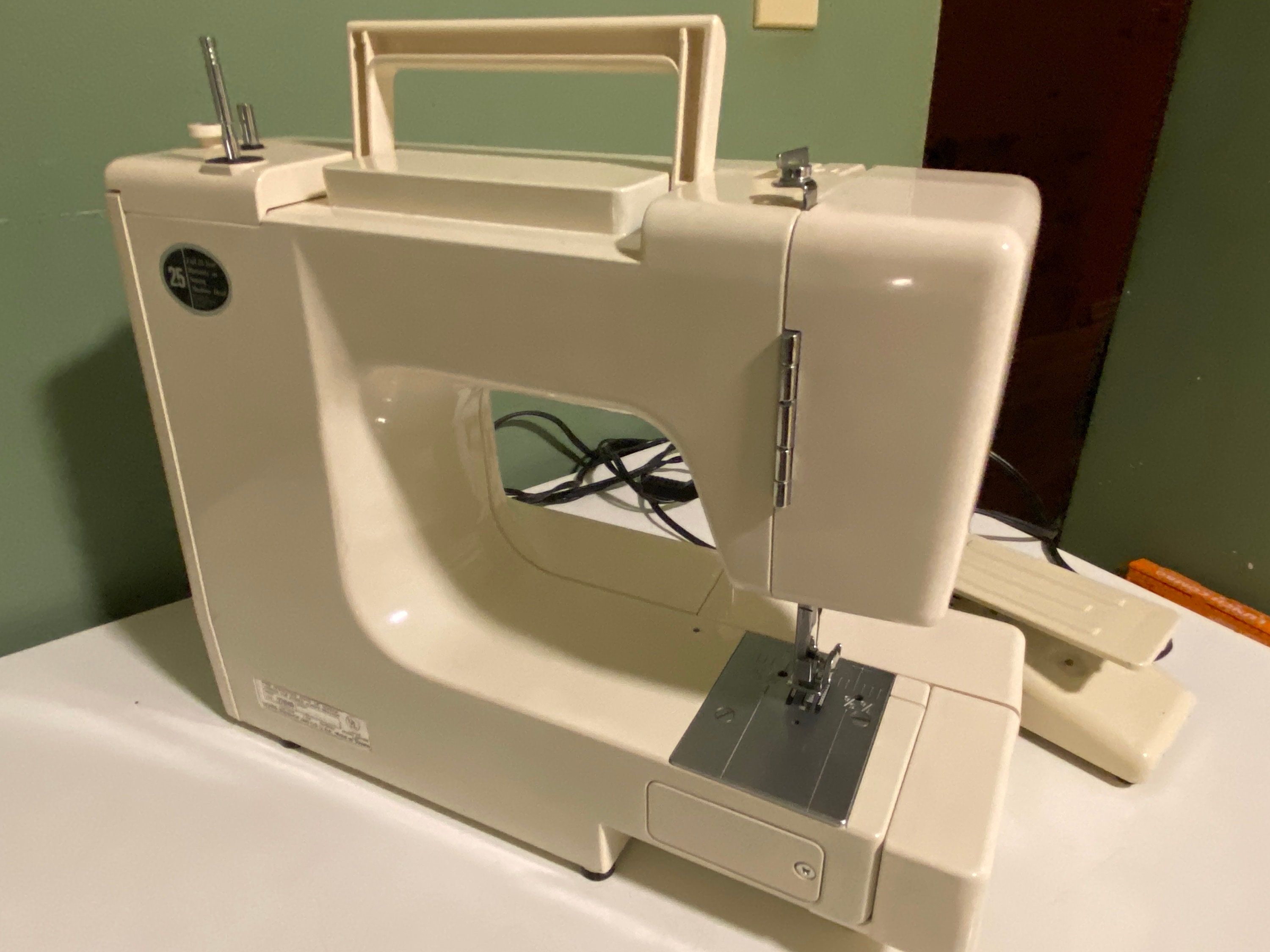 Kenmore 24 stitch sewing machine