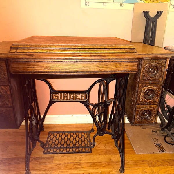 Rare Antique Singer Treadle Sewing Machine 7 drawer Filigree Cabinet #7, Ornate Details
