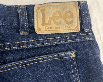 W34 L32 — vintage Levi's 501xx Jeans Men — 1990s, Twist Left Leg