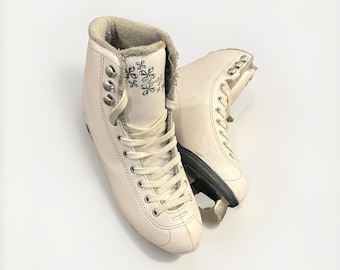 Bladerunner Aurora skate size 3 eu 34 cm 21.5 kids ice figure skates white women