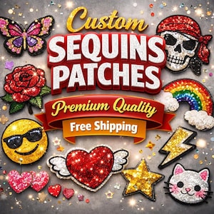 Op de afbeelding: Een verzameling op maat gemaakte paillettenpatches in verschillende vormen en ontwerpen. Inclusief een vlinder, roos, smiley, harten, een schedel, een regenboog, een bliksem, een ster en een kat. De patches zijn in levendige kleuren en hebben een glittereffect.