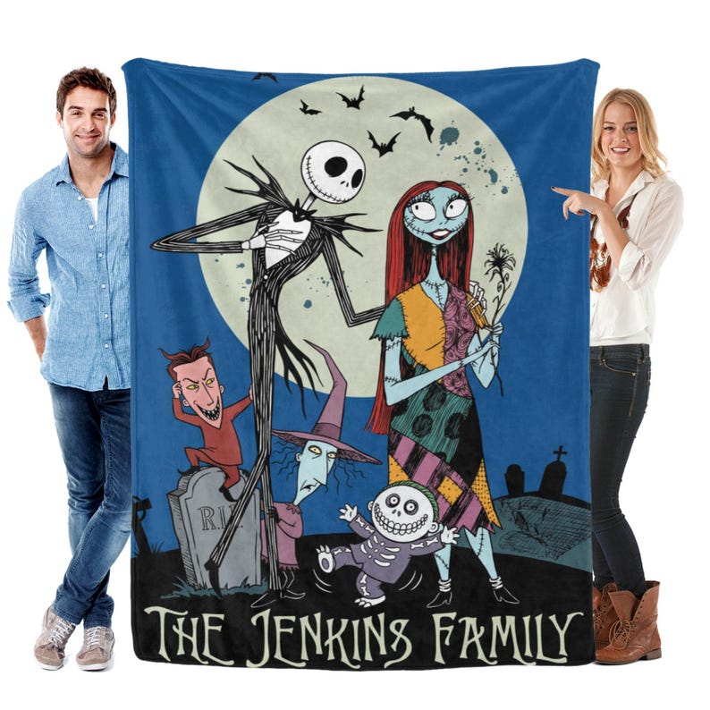 Personalized Nightmare Before Christmas Flannel Blanket, Custom Family Name Jack & Sally Throw, Movie Fan Gift, Cozy Holiday Home Decor bild 2