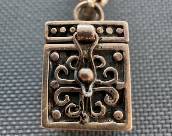 Vintage 925 Sterling Silver Ornate Prayer Box Pendant Necklace 18” Box Chain