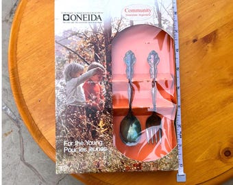 Vintage verzilverde babylepel en vork, kindermaat Oneida Community Mod Baroqu