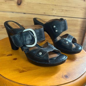 Born Black Leather Platform Mule Sandals Buckle Chunky Heel Size 8 39 90's Y2K