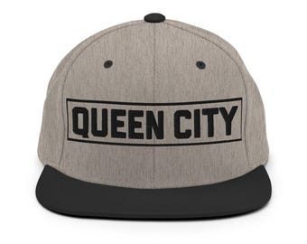 Queen City-snapbackhoed (zwarte letter)