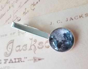 20% OFF -- 18 mm Black and white Full Moon Tie clip ,Mens Accessories,Perfect Gift Idea