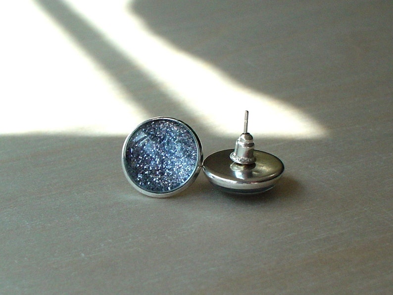 Glittering Dark Gray Stud Earrings/Great for Party,beautiful gift for her image 2