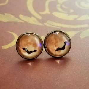 Old Vintage look Blood Moon Bats Cabochon Stud earrings,Hallowen,Antique Style,Earring Post,Gift Idea