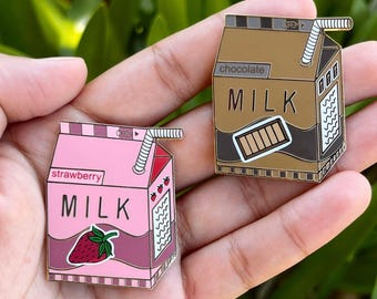 Pin esmaltado de cartón de leche - Colaboración de Aud Draws x Pin Plugged