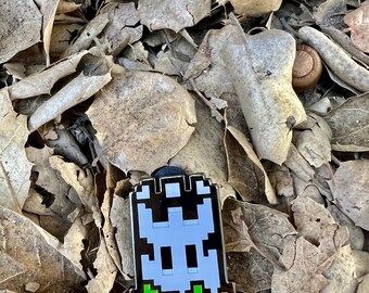 Nes - Big Castle Enamel Pin