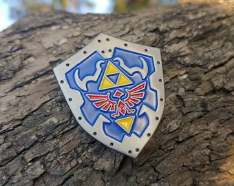 Nes - Hylian Shield Enamel Pin