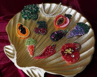 Parche de frutas con cuentas / Colección de apliques bordados hechos a mano / Parche de cereza, uva, papaya, pimiento y zanahoria con pedrería