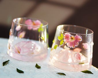 Stemless Wine Glass with Real Pink Flowers Inside