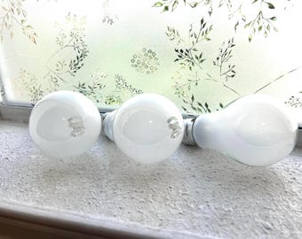 Sylvania / Great Value Bombillas halógenas A19 de luz blanca cálida de 100 vatios (72 W), 1490 lúmenes (Paquete de 3)