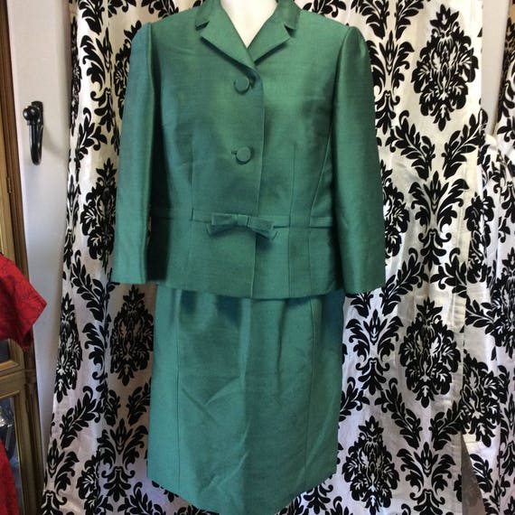 Classy Emerald Suit Set