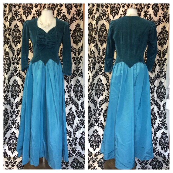 Pinup Disney Princess, 1940s velvet and taffeta go
