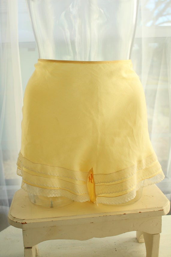 1930's Yellow Silk Satin and Lace Embroidered Pant