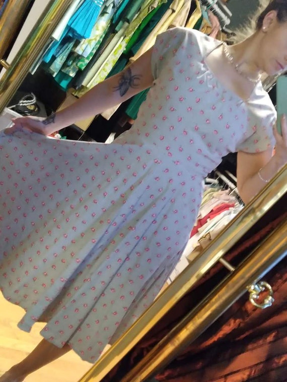 50's Grey Rose Cotton Day Dress 29" Waist