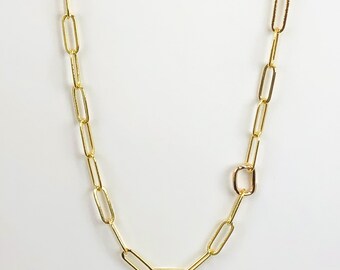 ABIGAIL Paperclip Chain Necklace in Gold