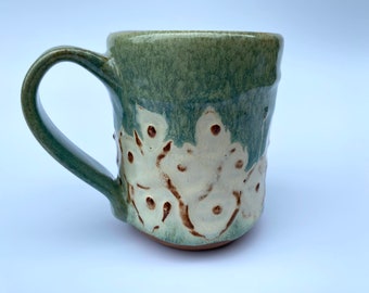 Swag dot creamy ivory and green mug