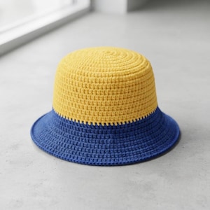 Haakpatroon voor een bucket hat (PDF), makkelijke zomerhoed voor beginners, zonnehoed voor volwassenen, gehaakte hoed in twee kleuren, direct te downloaden.