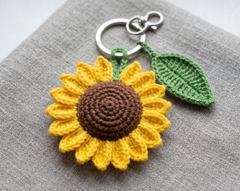Crochet Sunflower Keychain Pattern – Mini Amigurumi Flower Charm (PDF Download)