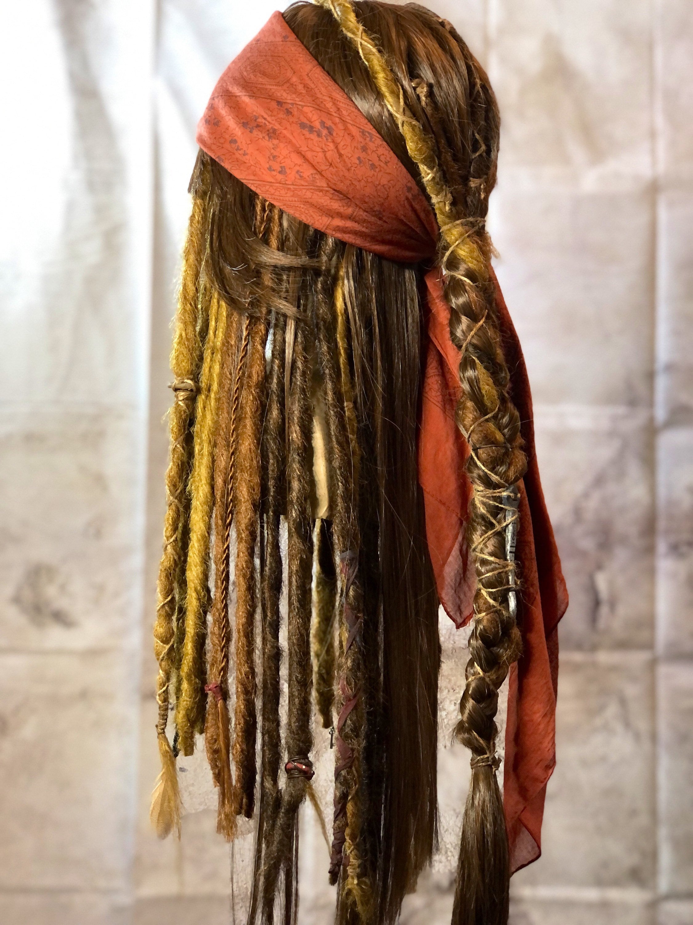 リアルなキャプテン・ジャック・スパロウのウィッグの新ビデオ - Etsy 日本