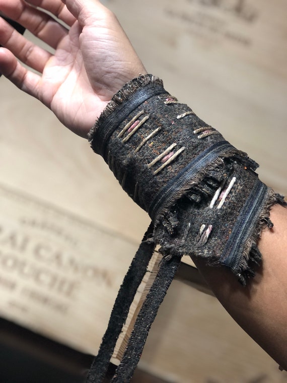 ジョニーデップJDCuffBracelet JDカフブレスレットジャックスパロウ ジョニーデップJDCuffBracelet JDカフブレスレットジャック