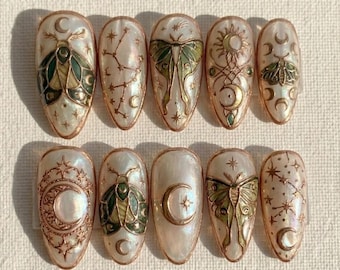 Handmade Celestial Moth Press On Nails, 3D Gold Moon Custom Fake Nails, Whimsical Entomology Aesthetic Design, Magic Stargazing Art Nail Box