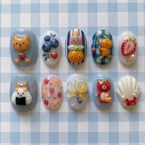 Kawaii Cat & Fruit Picnic 3D Press On Nails, Cute Strawberry Orange Blueberry Art, Onigiri Shell Custom, Short Round Shape