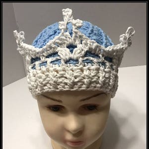 Queen / Princess Crown / Tiara Beanie - Sizes Newborn to Adult - PDF Pattern Download