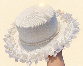 パールレース付きハンドメイド麦わら帽子、オードリー風サマーサンハット、アウトドアビーチワイドブリム、エレガントな女性用日焼け防止帽子