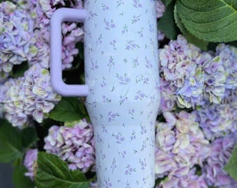 Gobelet de 40 oz – personnalisé avec iris floral | Cadeau pour elle | Coupe du voyageur