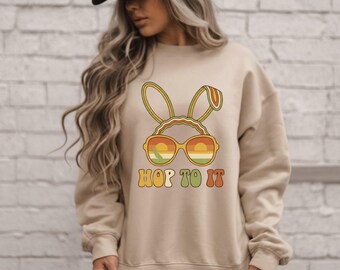 Camiseta vintage de Pascua de los años 70, camiseta retro de Pascua, sudadera con un conejito genial, camiseta "Hop to It", top de primavera para mujer, cara de conejo divertida con gafas de sol