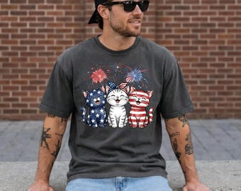 Camiseta Comfort Colors® con diseño de gato adorable para el 4 de julio / Camiseta patriótica con gatitos / Camiseta con la bandera de EE. UU. y gatos / Camiseta del Día de la Independencia / Felino rojo, blanco y azul