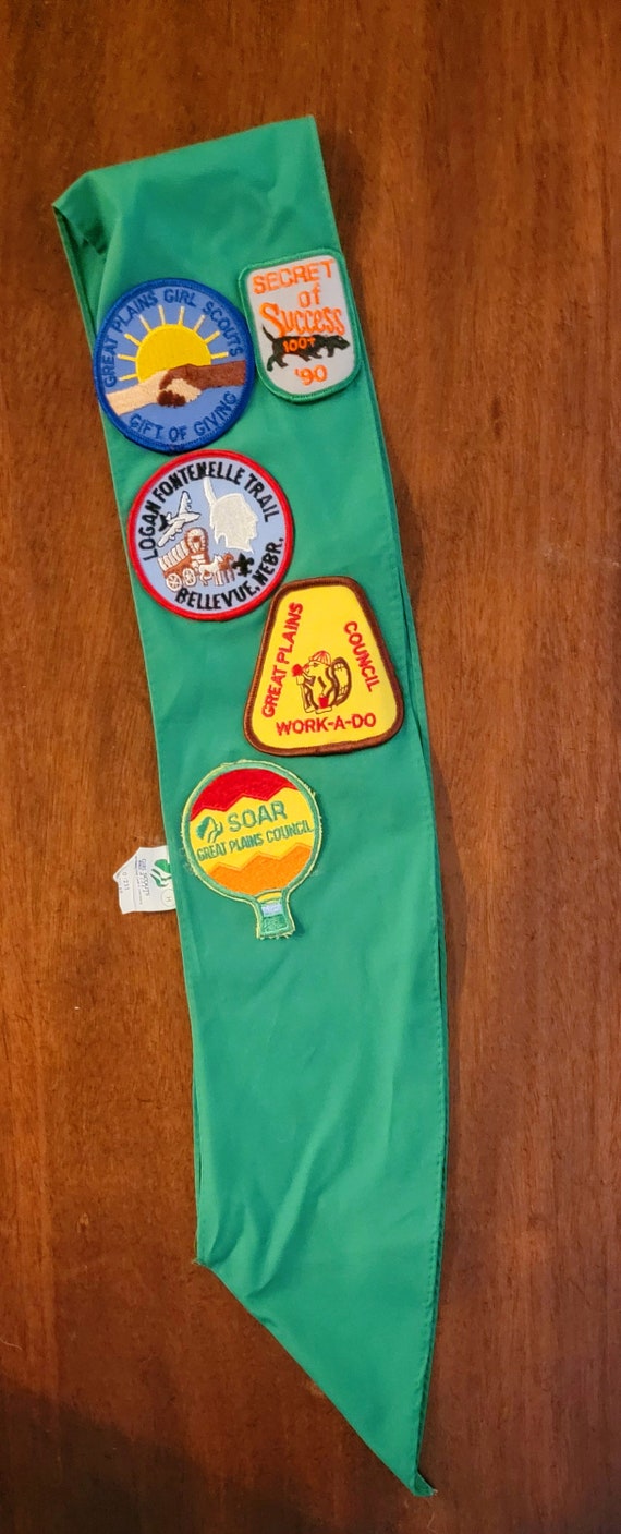 Vintage 1980-90s Girl Scout Sash, with Badges-Patc