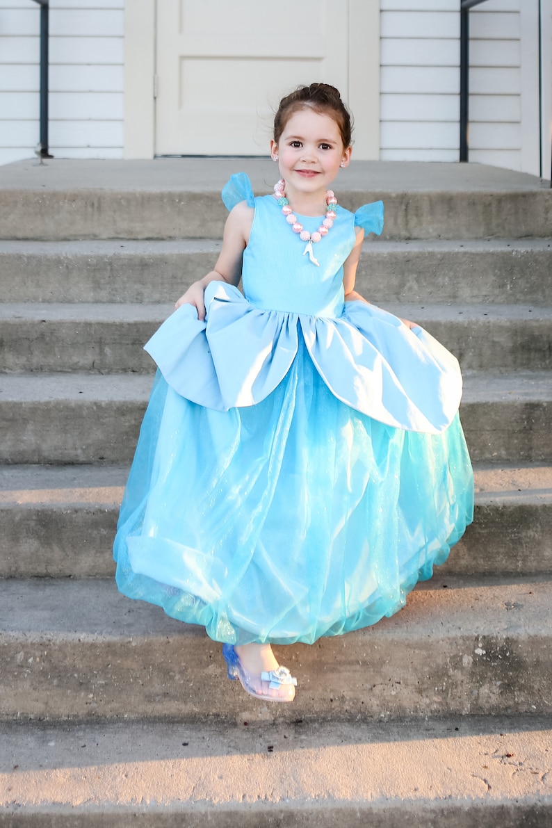 Wilhelminas Transformation Dress Sizes PDF Pattern Sizes 2T to 14 image 2