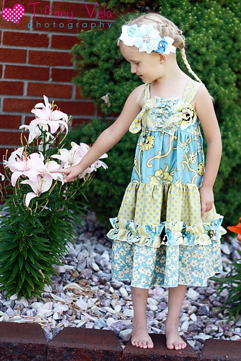 aubrey ruffle dress in black