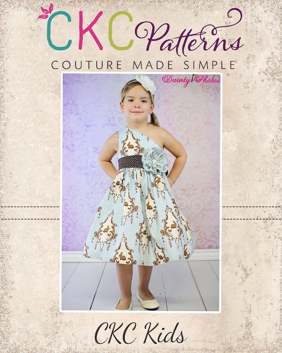 open lace back dress Free One Yard Twirly Dress Sewing Pattern 3T – CraftWeekly main image 0