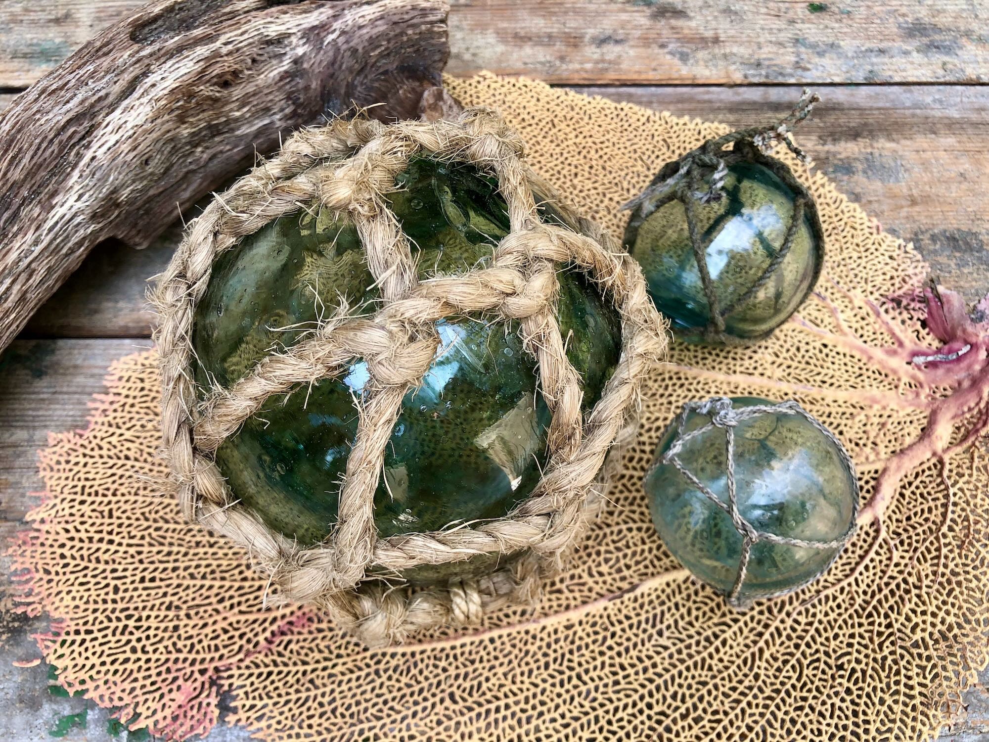 Vintage Fishing Floats, Exact Set of 3 Japanese Glass Floats, Set of Glass  Floats with Net, Coastal Decor Bowl Filler, Blue Green Floats