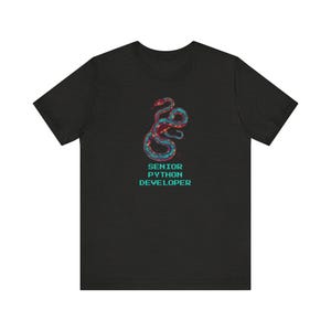 Senior Python Programmierer Shirt, Cyberpunk Schlange Tattoo T-Shirt, lustiges Python Coder Geschenk für Software-Ingenieure und Datenwissenschaftler Bild 3