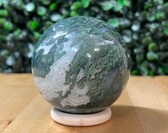 Moss Agate Crystal Sphere Quartz Chalcedony Crystal Carving Gardener Gift Collector Gift Nature Earth Crystal Orb