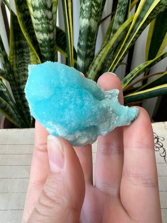 青いアラゴナイト標本 雲南省 中国 天然産 - Etsy 日本